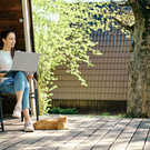 Digitaler Weg ins Grüne: Online-Portale sind bei der Immobiliensuche die klare Nummer eins. Das wichtigste Suchkriterium der Österreicher bleibt dabei die eigene Freifläche.