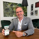 Roland Schmid präsentiert sein neues Immobilienportal.