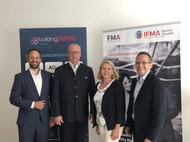 Vlnr.: Georg Stadlhofer (IFMA AT), Alfred Waschl (bSAT), Doris Bele (FMA), Manuel Radauer (FMA I IFMA AT) © FMA I IFMA AT I bSAT 