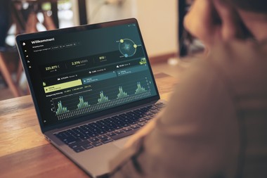 Real I.S. erweitert Partnerschaft © Recogizer und istock.com/Farknot_Architect