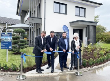 Schwabenhaus starten jetzt auch in Österreich. Das erste Musterhaus steht in der Blauen Lagune. 