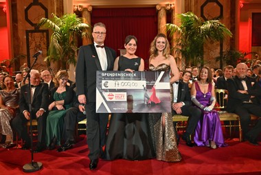 Letztes Jahr ging der Scheck über 77.000 Euro an "Österreich für Österreich". 