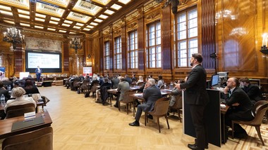 Nur wer sich mit der Lage ernsthaft auseinandersetzt wird auch die Chancen finden. 