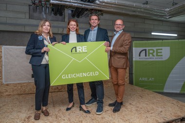 Gleichenfeier-Linke-Wienzeile-Oberlehner_Koban_Fercher_Gornik_Foto Michaela Mosser.jpg