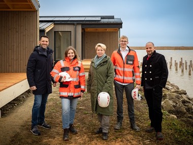 Die Guesthouse-Einheiten in Breitenbrunn feiern Dachgleiche