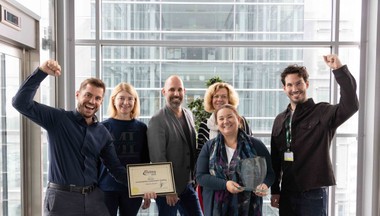  (v.l.n.r) Michael Pruschak, Martina Wieger, Martin Paal, Brigitte Lukow, Susanne Schlagenhaufen und Stefan Kreuzhuber (alle Flughafen Wien)