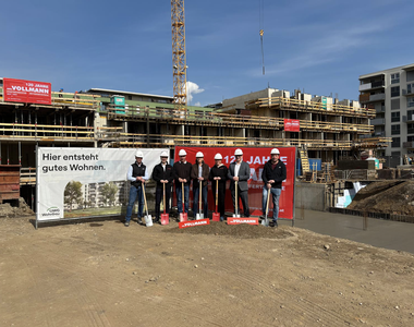 Spatenstich in der Grazer Starhemberggasse. 