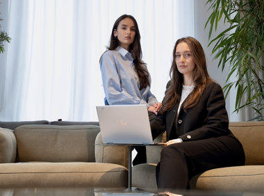 V.l.n.r.: Lina Bajutti und Filipa Wolf 