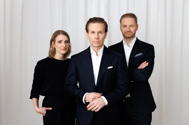 Handler richtet Führung neu aus