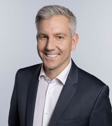 CBRE ernennt Christoph Ecker zum Head of Retail