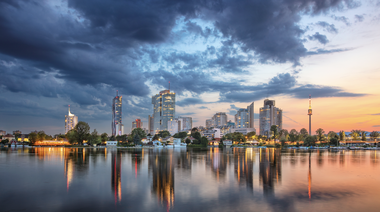 Historisches Neubautief trifft auf starke IT-Nachfrage: Der Wiener Büromarkt verzeichnete im ersten Quartal 2026 trotz geringster Fertigstellungsraten seit 30 Jahren ein deutliches Plus bei der Vermietungsleistung.