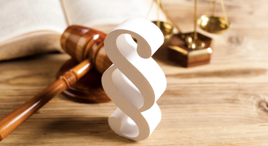 Laut Recherchen der Kronenzeitung verkaufte die Benko-Stiftung noch kurz vor der Insolvenz Liegenschaften im Wert von rund 30 Millionen Euro