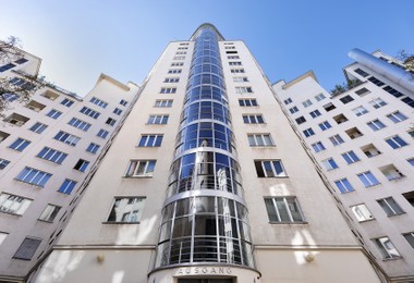 260407-Hochhaus_F.JanaMadzigon-2125 Kopie.jpg