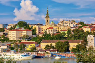 Über die neu erworbene Atrium betreut die REIWAG-Gruppe künftig unter anderem 3.000 Einheiten in prominenten serbischen Großprojekten wie der Belgrade Waterfront