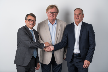 v.l.n.r. Franz Panwinkler (Geschäftsführer UBM Development Österreich),  Peter Schaider, Norbert Pfundner (Geschäftsführer EKAZENT Management)
