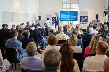 Impulse für die digitale Transformation beim Innovationskongress 2026 im Wiener CAPE10