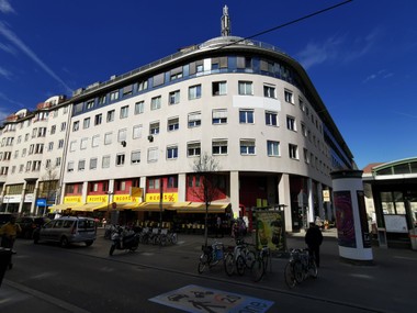 Revetas kaufte Büroimmobilie in der Wiener Reschgasse