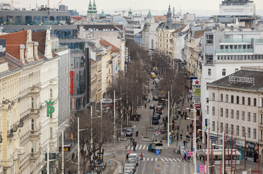 Roform expandiert nach Österreich: EHL vermittelt Mariahilfer Straße 36