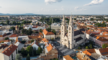 Mega-Deal: Michael Tojner kauft Gemeindebauten in Wiener Neustadt
