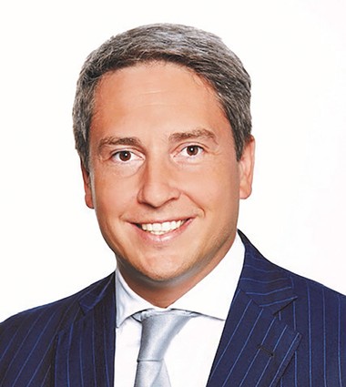 Mag. Stefan Wernhart, MRICS
Geschäftsführer EHL Gewerbeimmobilien 
