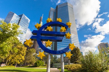Die EZB erhöht die Leitzinsen 