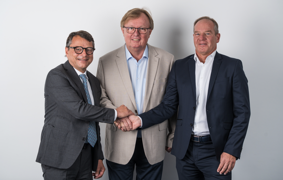 v.l.n.r. Franz Panwinkler (Geschäftsführer UBM Development Österreich),  Peter Schaider, Norbert Pfundner (Geschäftsführer EKAZENT Management)