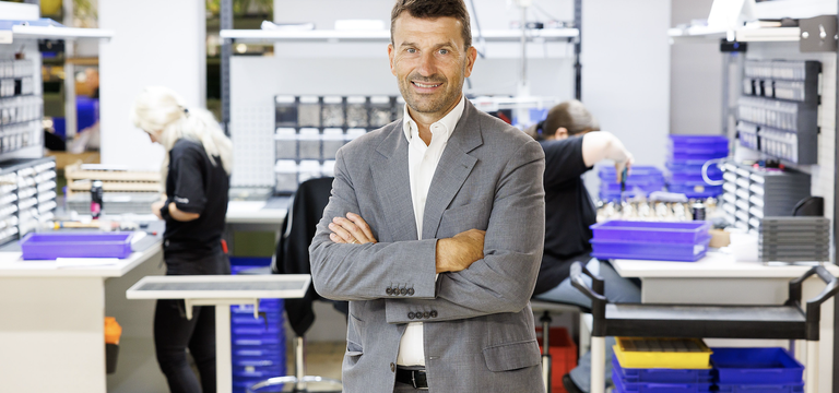 Stefan Ehrlich-Adám, Obmann der Sparte Industrie in der Wirtschaftskammer Wien
